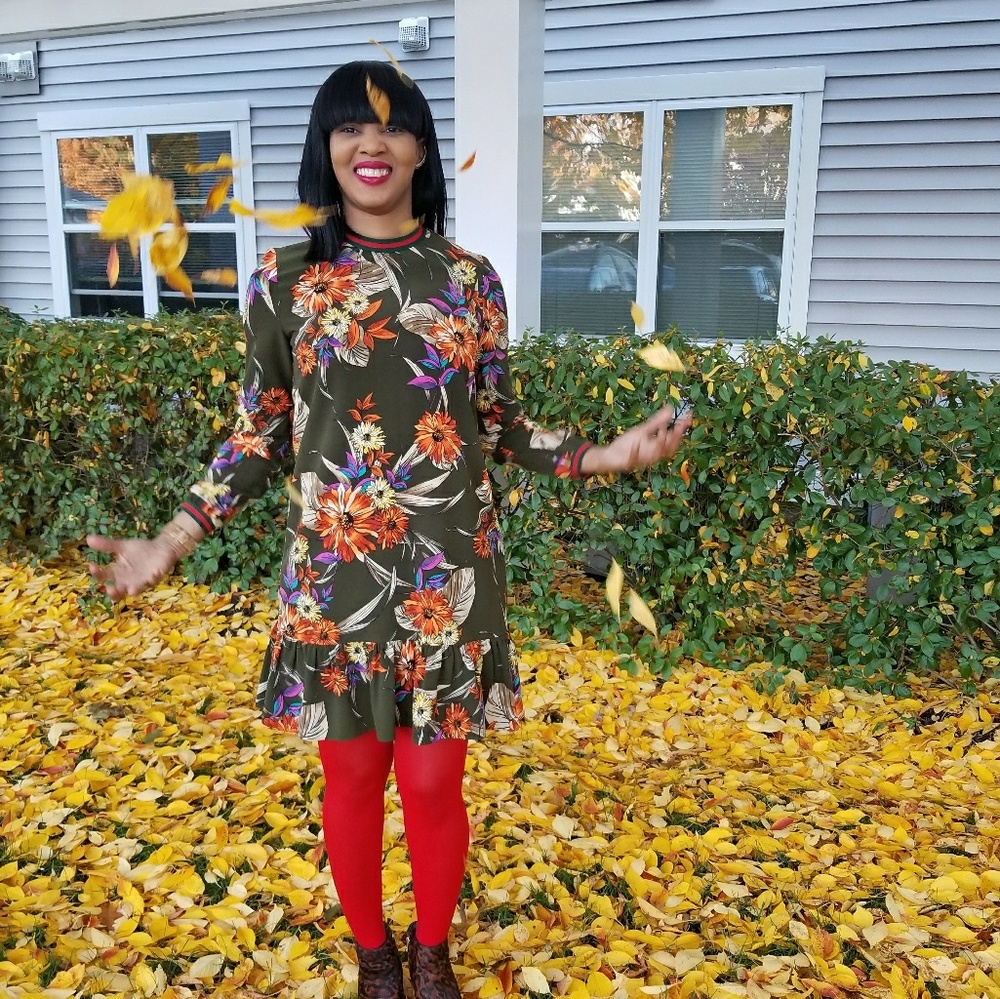 Ronni Nicole Sample Dress